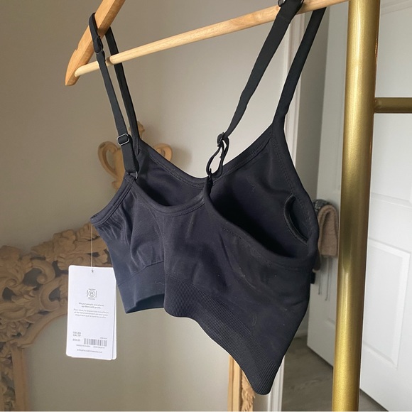 Athleta Renew Bra D-DD, size XS, black, never worn, original tags attached. - Picture 5 of 6